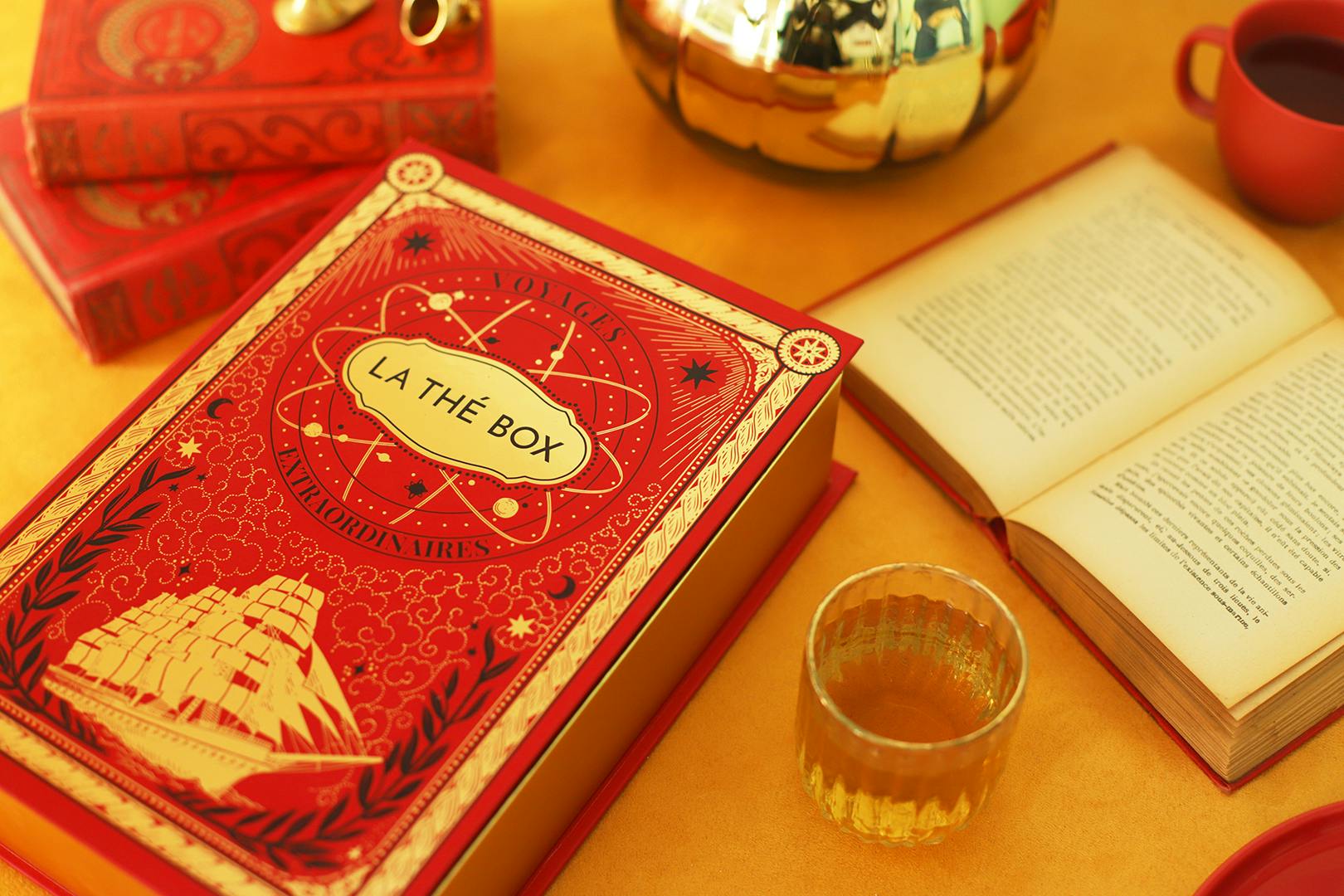 Red and gold illustrations for the Thébox Jules Verne